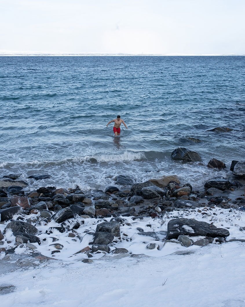 Man taking a bath in the Barents Sea
